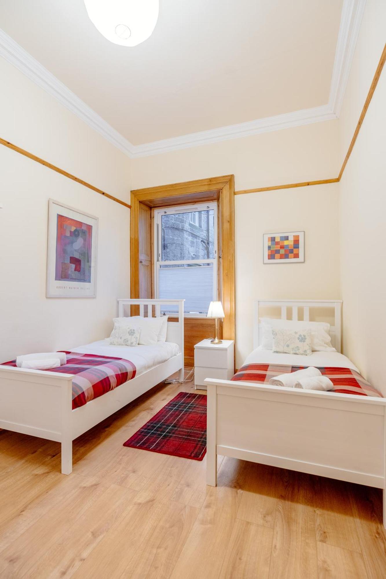 Beautiful Spacious Ground Floor Newington Flat Edimburgo Exterior foto