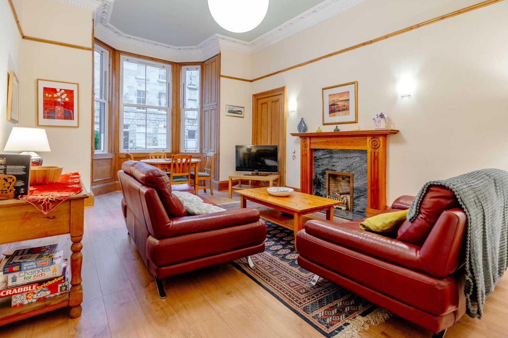 Beautiful Spacious Ground Floor Newington Flat Edimburgo Exterior foto